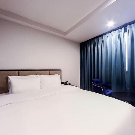 온나 호텔 대연동 부산 Daeyeon Onna Hotel Daeyeon بوسان المظهر الخارجي الصورة